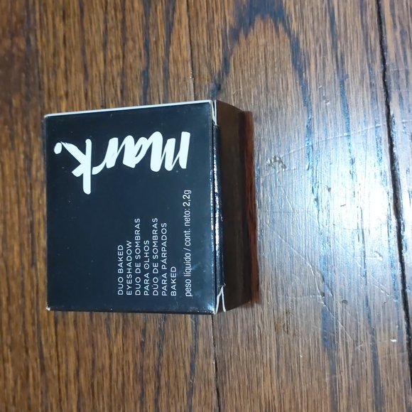 Mark Avon Duel eyeshadow - Picture 1 of 5